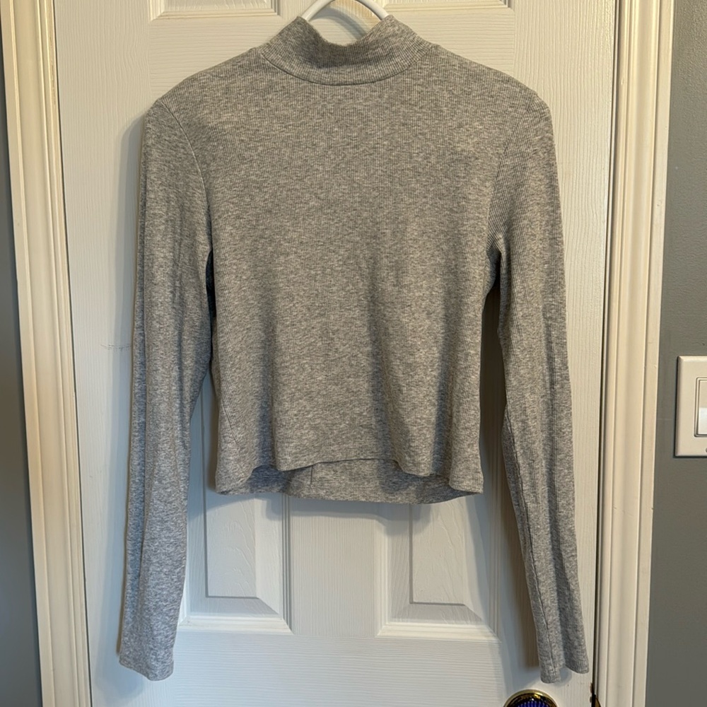 Ribbed Long Sleeve Turtleneck